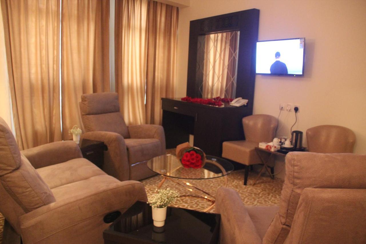 Al Bayraq Hotel Mekka Buitenkant foto